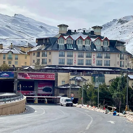 Inside Plaza Apartamento Serra Nevada