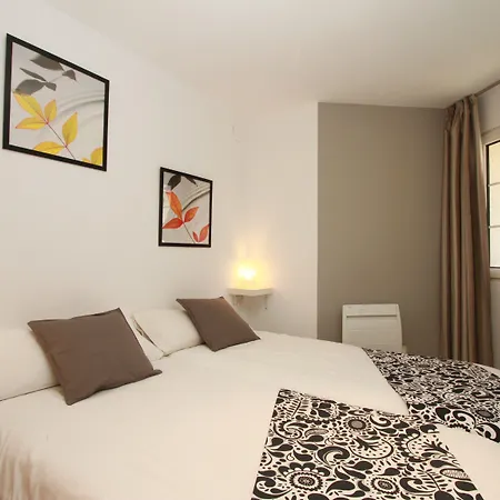 Apartment Inside Plaza