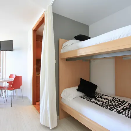 Inside Plaza Apartamento Serra Nevada