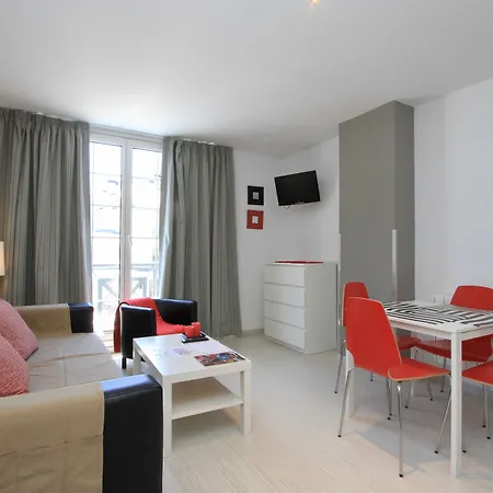 Apartment Inside Plaza