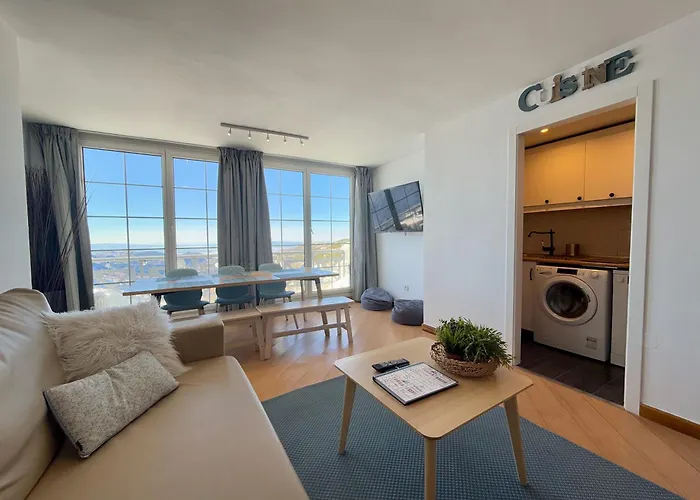 إنسايد بلازا سييرا نيفادا *