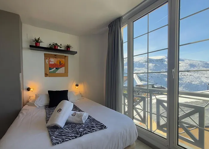 إنسايد بلازا سييرا نيفادا