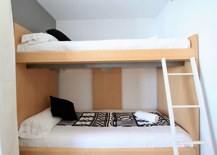 إنسايد بلازا سييرا نيفادا * سْييرا نيفادا