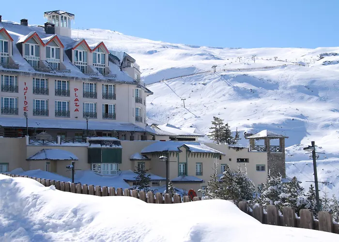 إنسايد بلازا سييرا نيفادا *