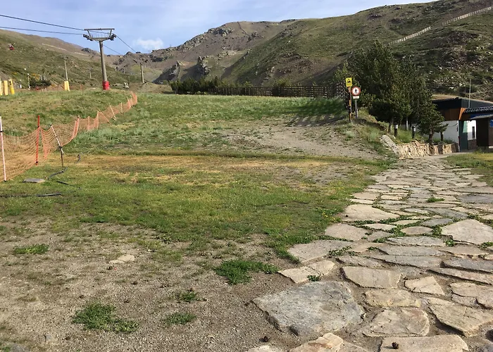 إنسايد بلازا سييرا نيفادا سْييرا نيفادا