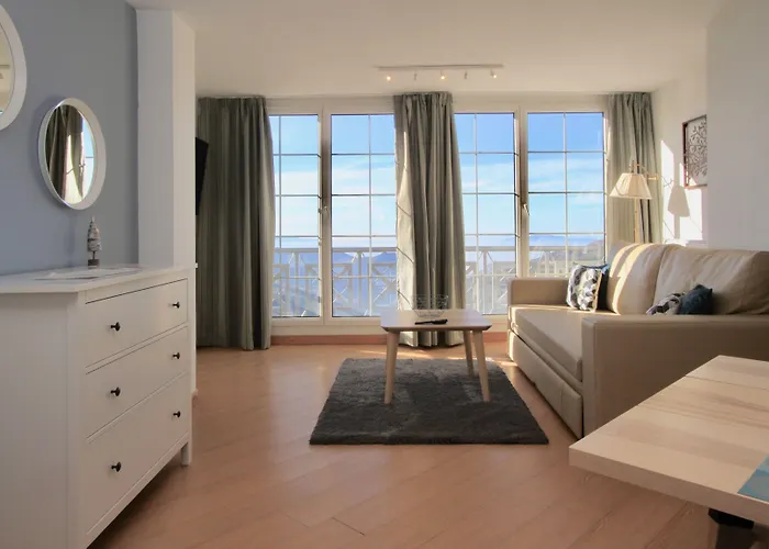 إنسايد بلازا سييرا نيفادا